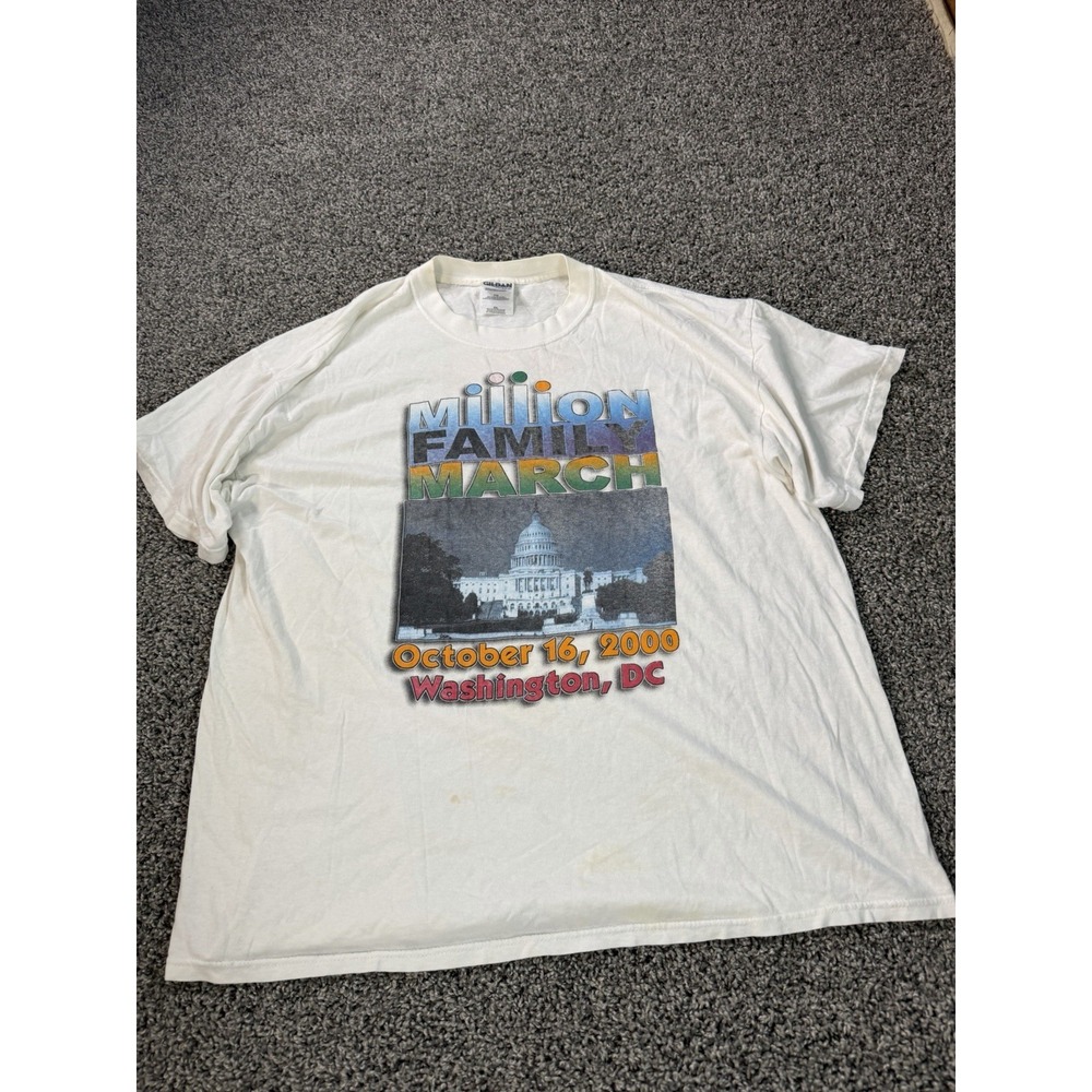 Vintage 2000 Million Family March T Shirt Men's Size 2XL White